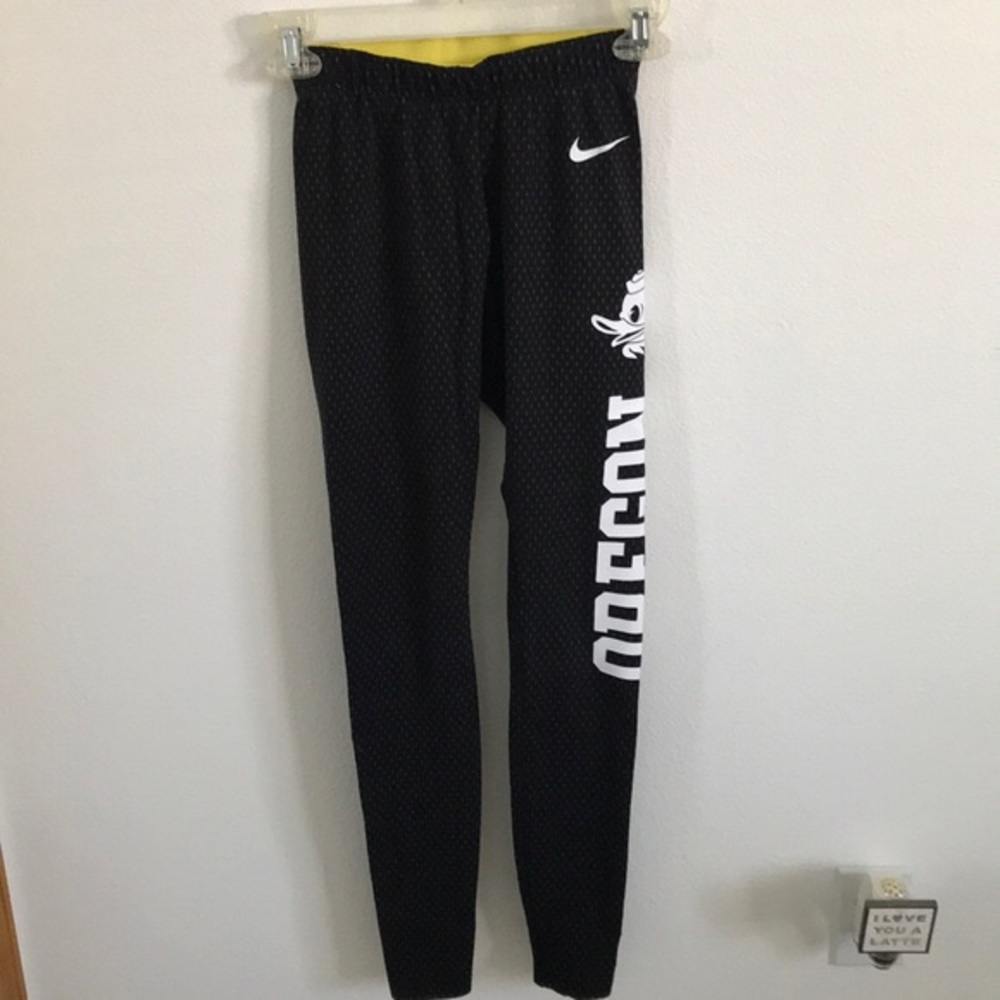 Nike University of Oregon leggings
